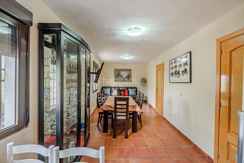 Foto 9ac51545-a958-4a61-847e-418d61831a28. Terreno residenziale in Batres