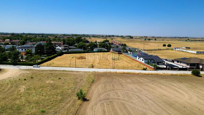 Foto 8cb274af-f1c6-43c0-b876-608b29e3bebe. Terreny residencial a Griñón