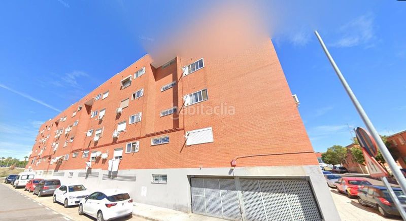 Foto a2f743cb-e907-4fe1-be73-c33359e8d6ff. Pis amb aparcament a Población de Arroyo