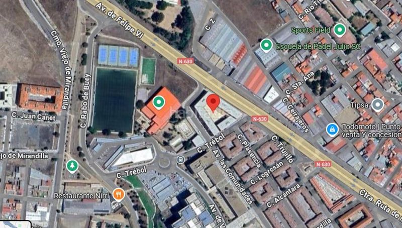 Foto e6a5615e-a02d-4fd6-b80b-9a52e49e5125. Pis amb aparcament a Población de Arroyo