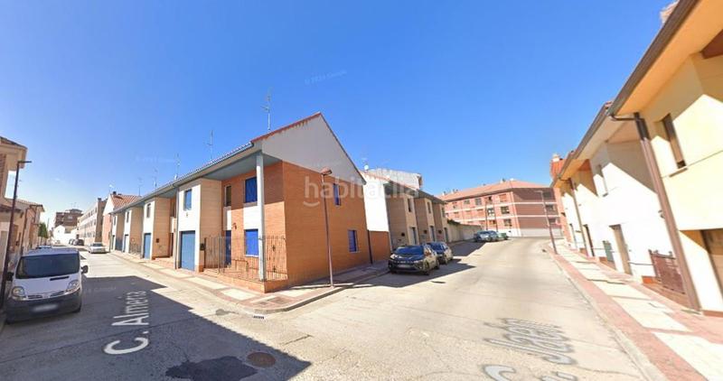 Foto 54da5901-6eb7-462e-bbfd-3a79b947b4a8. Casa adossada amb aparcament a Íscar