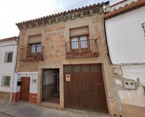 Casa  Barrio chico. En villanueva de los infantes