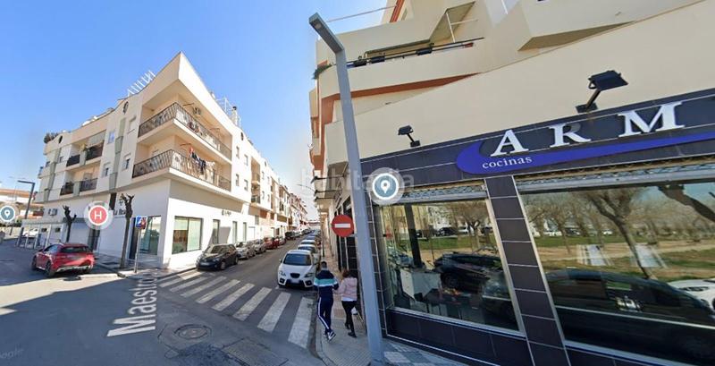 Foto ffbdb905-ba46-46b7-a10a-309eeef8bb0e. Parking coche en Maracena