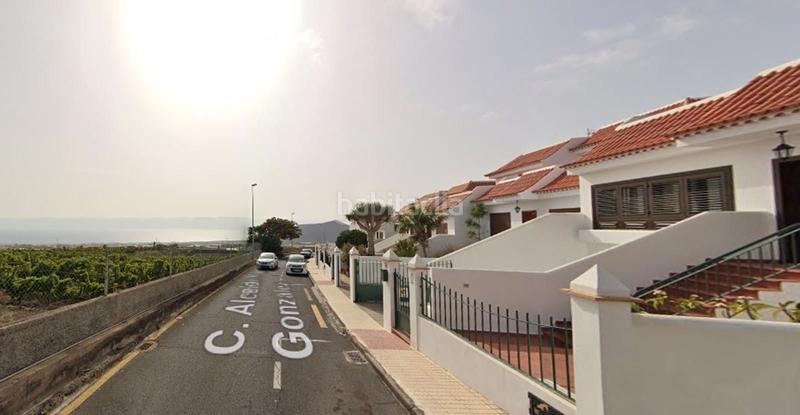 Foto d05f2ade-e845-4d8f-8e9c-5d559b49846c. Casa adossada amb aparcament a Población de Arroyo