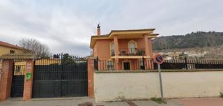 Xalet  Vgen.del rocio(c.pretel). En albolote