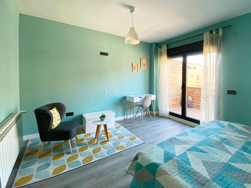 Foto 1d506dc8-4f50-4b51-b84b-ace05170acd7. Reihenhaus mit parking pool in Torrejón de la Calzada