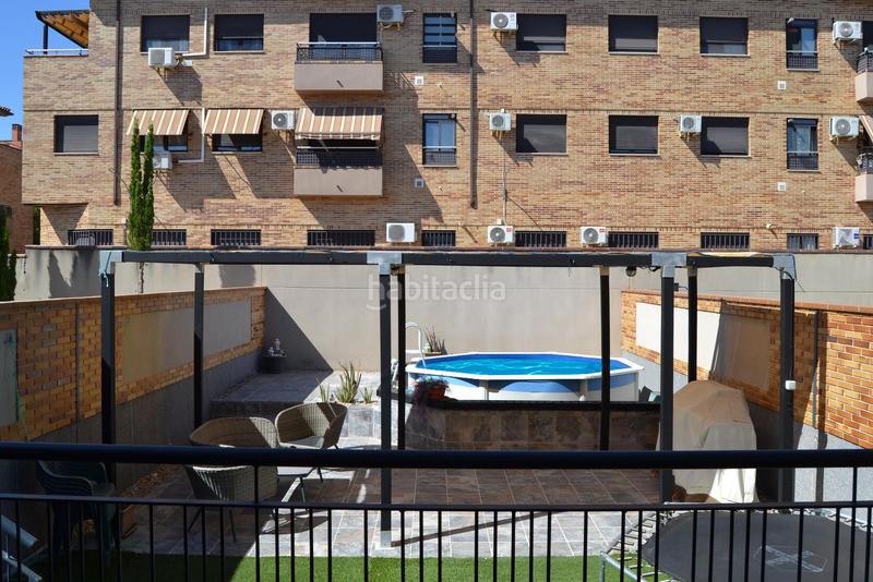 Foto b28b9d62-fe62-438e-bc85-65c82d8908e3. Reihenhaus mit parking pool in Torrejón de la Calzada