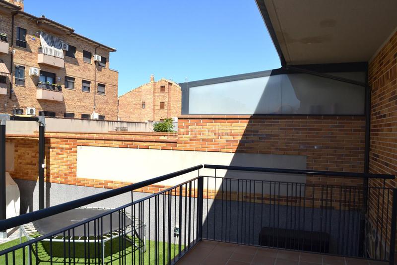 Foto ce04b2ea-8e6f-4afa-a252-60d79aa8b851. Reihenhaus mit parking pool in Torrejón de la Calzada