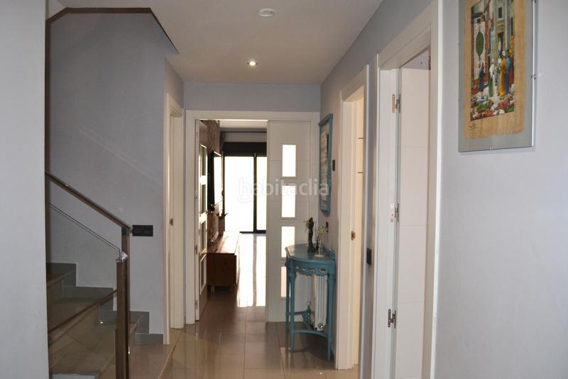 Foto e58fe2b0-f612-4494-8d8c-14d2beba71df. Reihenhaus mit parking pool in Torrejón de la Calzada