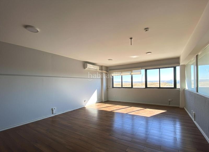 Foto 140061d6-a759-4bea-a281-10d6fe695c38. Fabrikhalle mit heizung in La Dehesa de Moratalaz Illescas