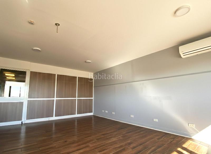 Foto bdb1f08b-00a4-4042-94ab-e5dd896a8176. Fabrikhalle mit heizung in La Dehesa de Moratalaz Illescas