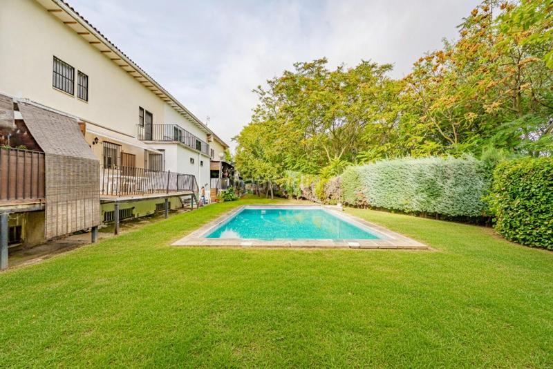 Foto 888fb32c-430c-455e-9110-f4c0d437c0f2. Maison jumelée avec chauffage parking piscine dans Casarrubuelos