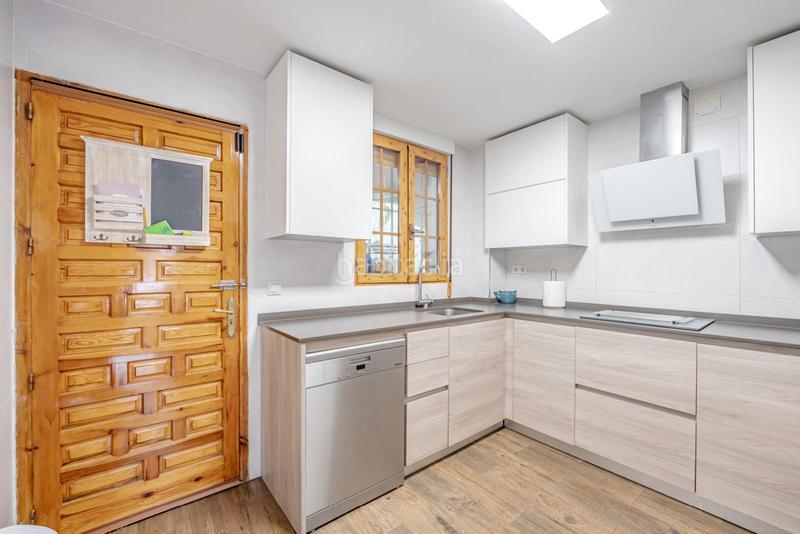 Foto 9afbd469-c810-489a-9229-0a7b6e3e6ba2. Maison jumelée avec chauffage parking piscine dans Casarrubuelos