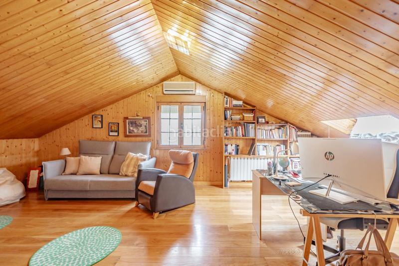 Foto ea9c37ef-9f88-4df6-a69c-555bd6c29747. Maison jumelée avec chauffage parking piscine dans Casarrubuelos