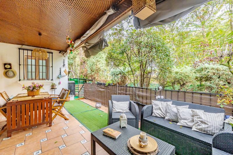 Foto fee540e3-f0c5-4f31-bc1a-b4f64abe518d. Maison jumelée avec chauffage parking piscine dans Casarrubuelos