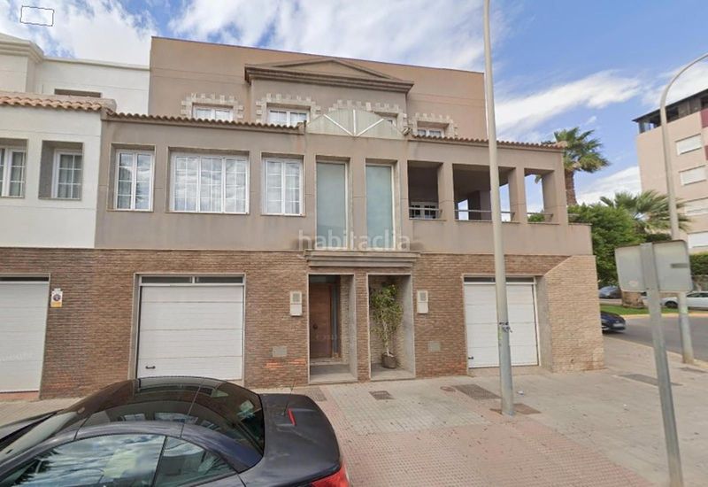 Foto 3eed6733-d0a0-41a8-928e-8a8f195ec147. Casa venta sin posesión en Pabellón - Estación - El Corte Inglés Ejido (El)