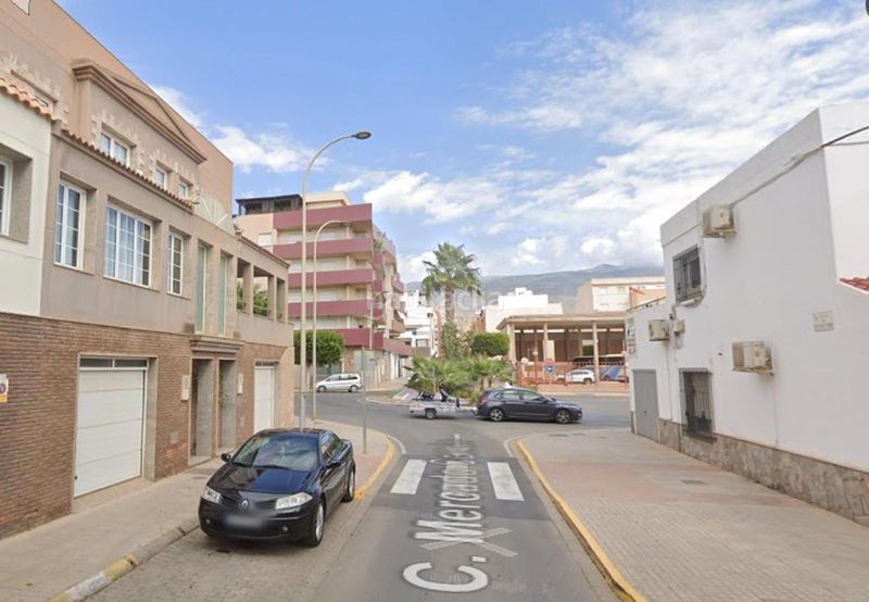 Foto b048fcdc-59b1-4c95-a058-16a168da3a22. Casa venta sin posesión en Pabellón - Estación - El Corte Inglés Ejido (El)