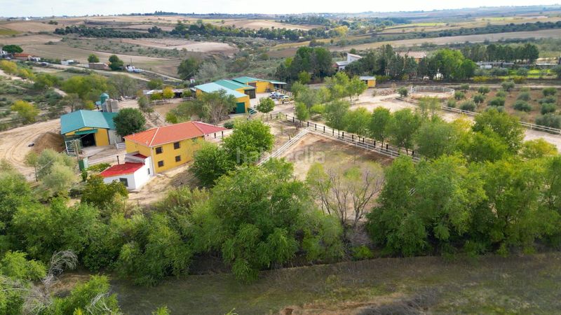 Foto 879f46d1-4f23-4ca2-bfdd-dbba5d727d1a. Finca rústica a Batres