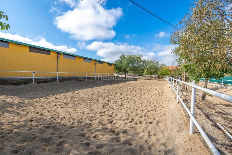 Foto b086b5b3-c92f-4c20-a3e3-b5bc9a2cd41a. Finca rústica a Batres