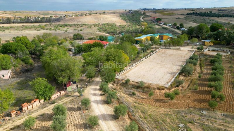 Foto c928cb25-4ae3-4dab-8baa-d4f26035db69. Finca rústica a Batres