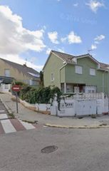 Chalet  Rio guadiana. Venta sin posesión