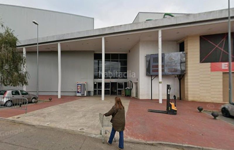 Foto 6600126e-a32b-4c15-b47f-327a11215a40. Local comercial a Don Benito