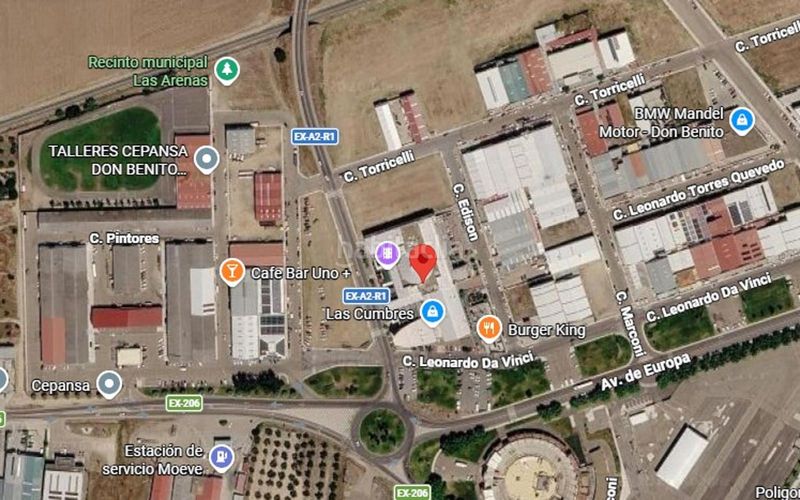 Foto b5a8dde5-d356-401b-b549-a03f29aecee3. Local comercial a Don Benito
