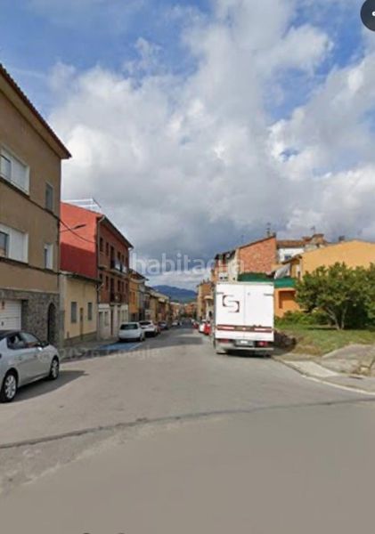 Foto f89cf6f0-14fa-4852-afb3-5c0f3ba5ca4c. Piso venta sin posesión en Torelló