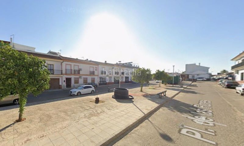 Foto 0d2bb2b2-49ee-4f3c-9d02-a968148b2e21. Casa amb aparcament a Población de Arroyo