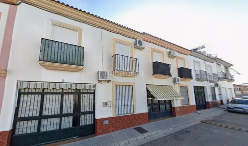 Foto 589dcf54-6af8-4d23-adf1-ac37ae7bd5a8. Casa amb aparcament a Población de Arroyo