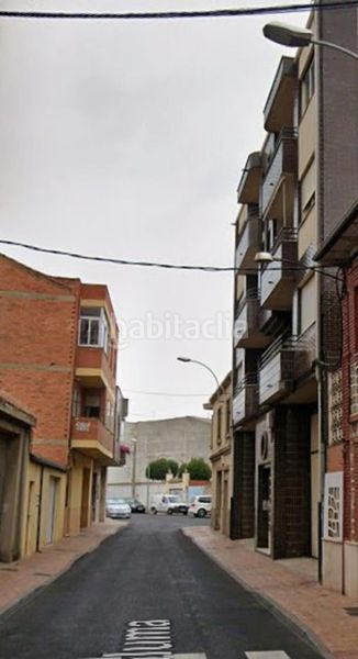 Foto 25df33bc-6523-4873-bef0-f27cc5e06757. Aparcament cotxe a Población de Arroyo