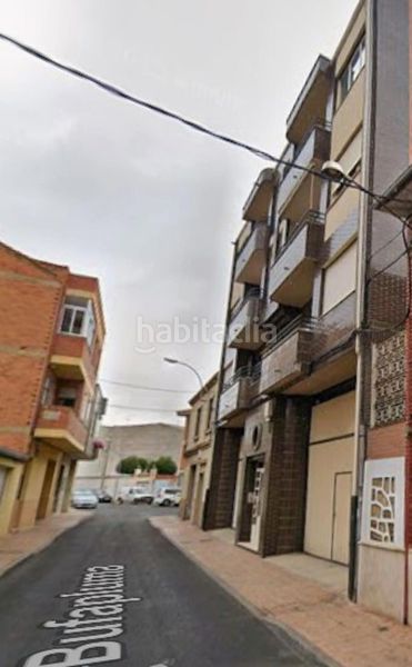 Foto b2e1e6be-4aab-49fe-987e-d914c0640e7b. Aparcament cotxe a Población de Arroyo