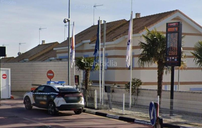 Foto e3c64327-5a90-441d-a661-67a5de3a09e4. Reihenhaus mit parking in Población de Arroyo