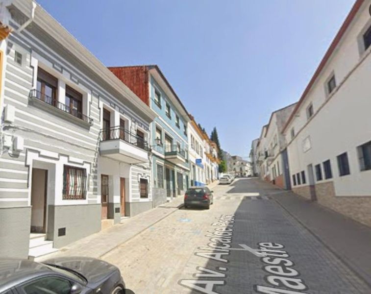 Foto f59dc3d6-973b-4ab2-b167-62a167d6946d. Local comercial a Cortegana