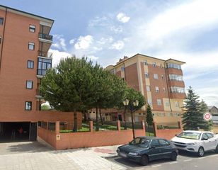 Autoparkplatz  Ciudad de caceres. En ávila