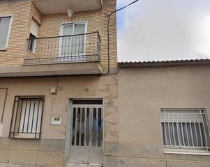 Casa adossada  Esparteros. En mora