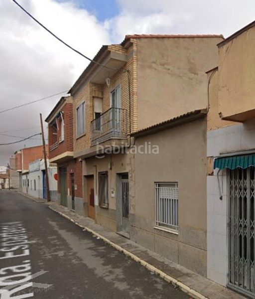 Foto c5dbfa05-1dc3-40e3-99c8-dff47ce6aa33. Casa adossada amb aparcament a Mora