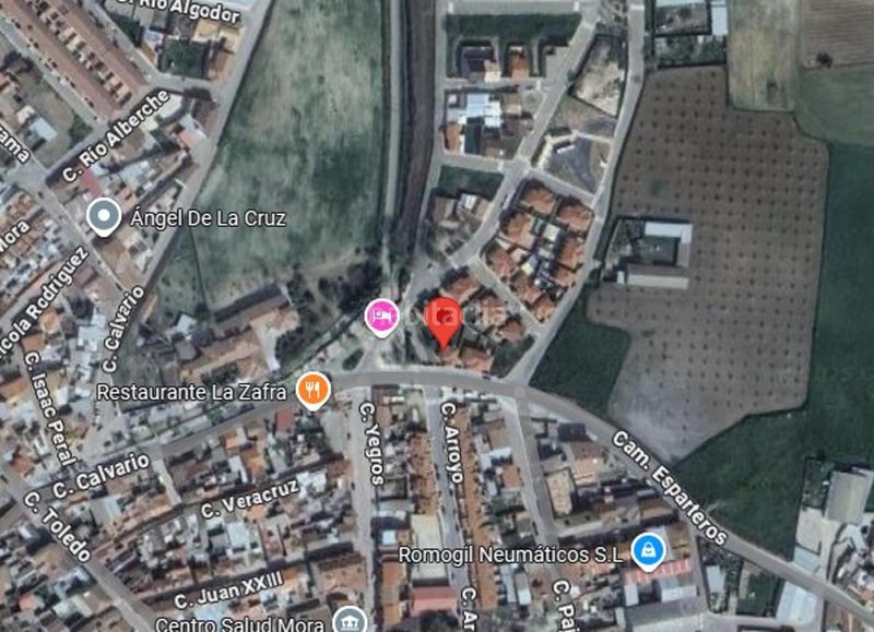 Foto 2b0f80ef-d8af-4f7c-ab62-85bbeef02c64. Casa adossada amb aparcament a Mora