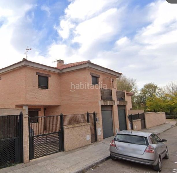 Foto db9d0e80-76d7-4d19-b2b7-7b707dcab595. Casa adossada amb aparcament a Mora