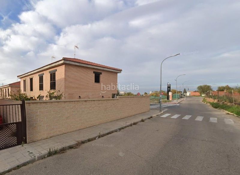 Foto 2e9a1721-350e-4539-b23d-a153eb6c1a08. Casa adossada amb aparcament a Mora