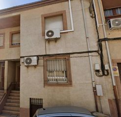 Casa adossada a Pintor Zabaleta