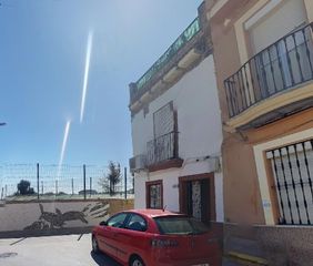 Reihenhaus  Lazaro rivas. En villaverde del rio
