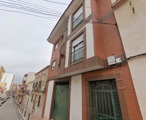 Pis  Quintana. En linares