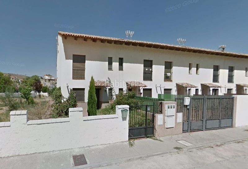 Foto ee7c3526-25ea-43c9-8a05-d3e9f941182e. Casa adossada a Población de Arroyo