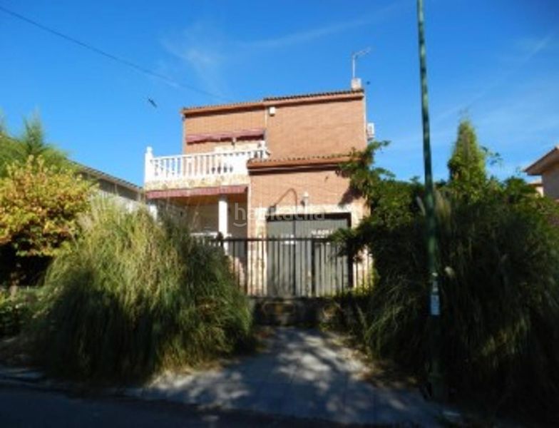 Foto a114a9ea-aec3-4add-831f-31f4adfb71ea. Casa amb aparcament piscina a Población de Arroyo