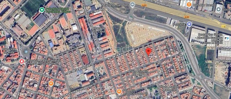 Foto 2cc943f6-1bd8-41af-bf3a-1f4c7a8ab557. Casa adossada a Población de Arroyo