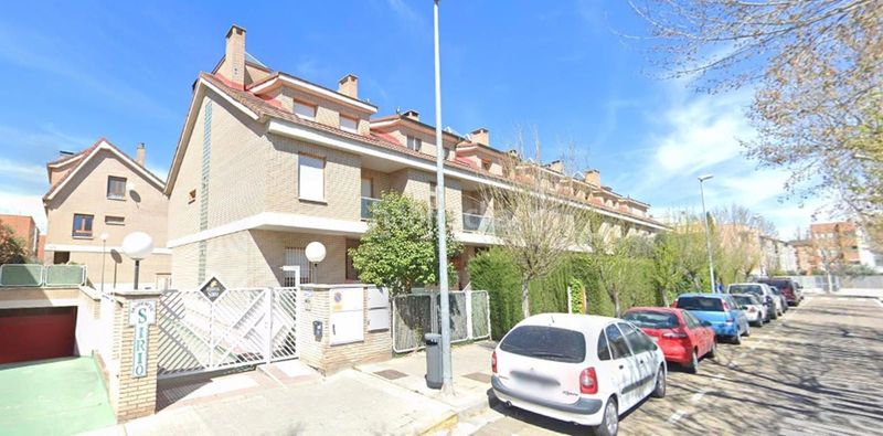 Foto 3576e014-e477-43d4-a528-f308be39cf52. Casa adosada venta sin posesión en Utebo
