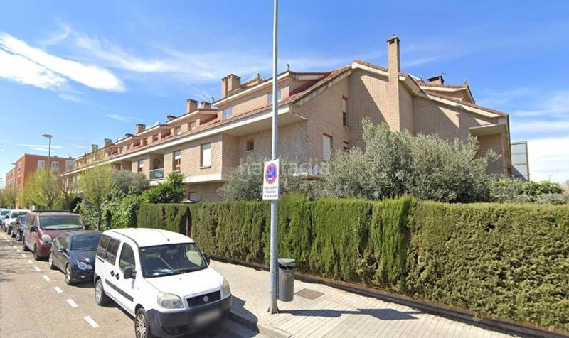 Foto 62131358-42df-458f-8d8a-f5cbbc0212ae. Casa adosada venta sin posesión en Utebo