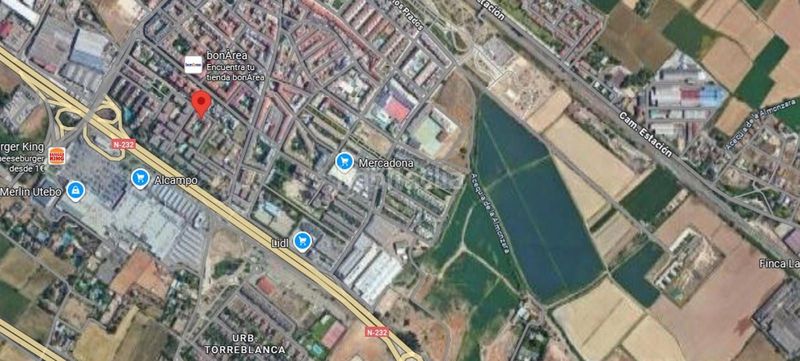 Foto aaa548e3-5327-4511-a251-e99ea1ab20c0. Casa adosada venta sin posesión en Utebo