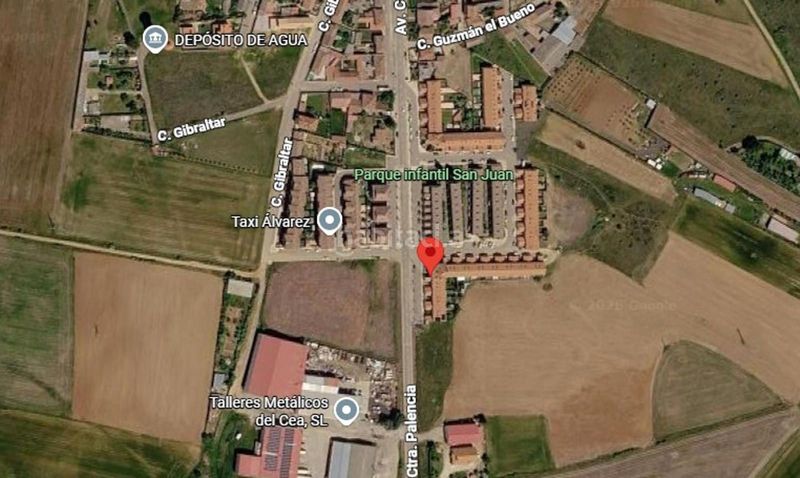 Foto 7b54574f-d4e5-4e71-acdb-dfc2d59ab30d. Casa amb aparcament a Sahagún